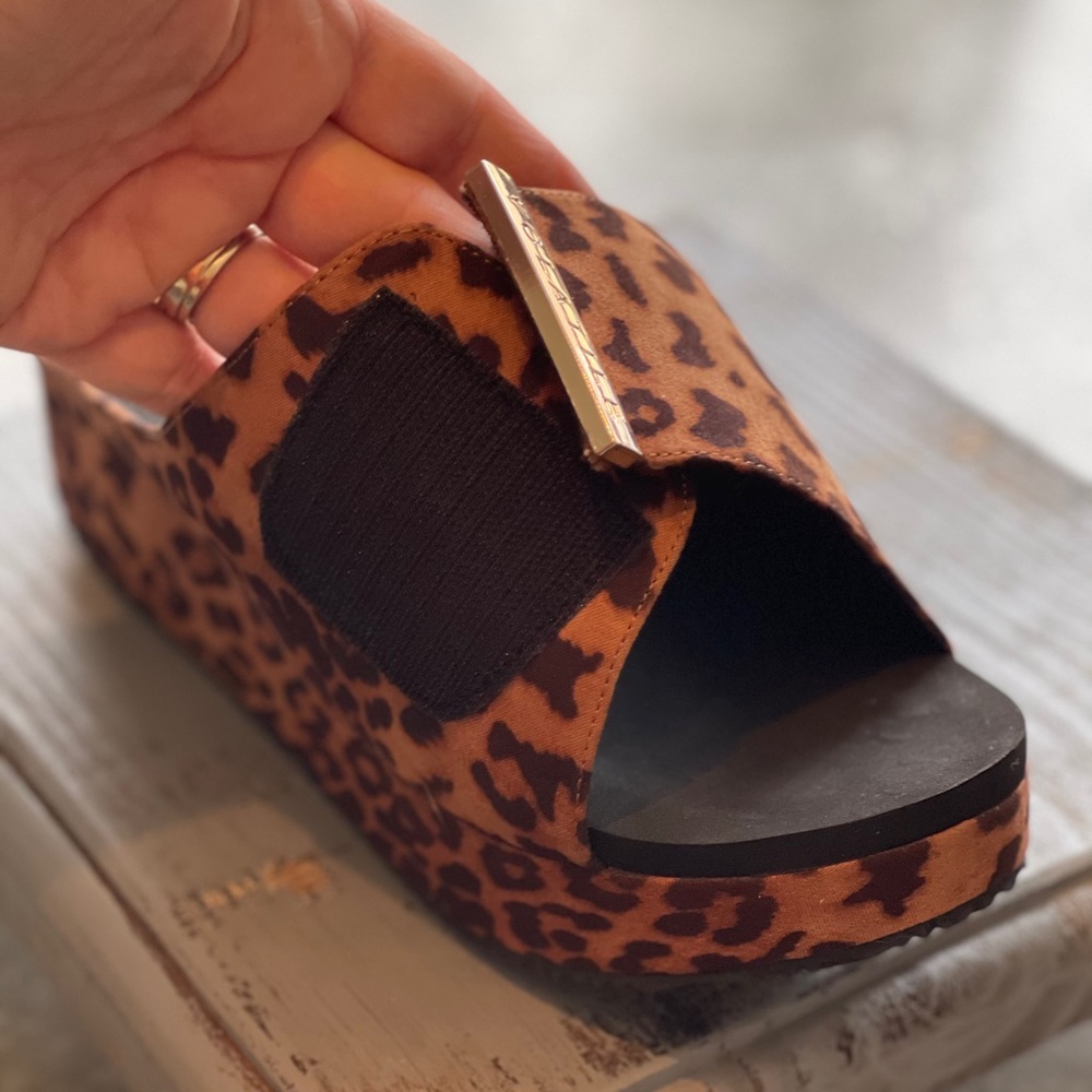 Volatile sandals - Picture 4 of 5